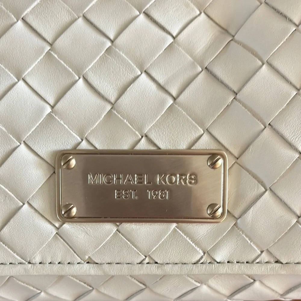 Michael Kors Cream Quilted Women's Clutch - Picture 2 of 5
